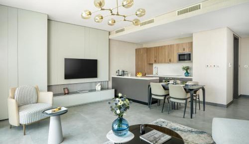 1 Bedroom Suite with City View