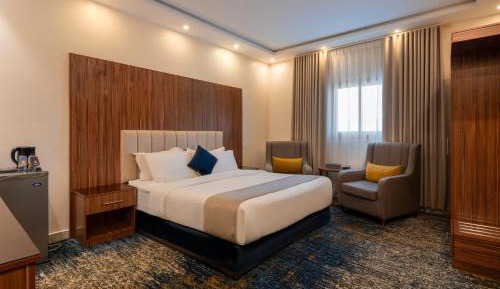 Deluxe King Room