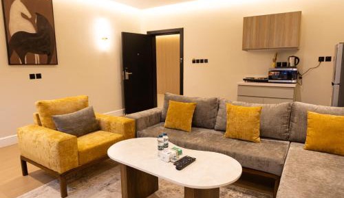 Deluxe King Suite