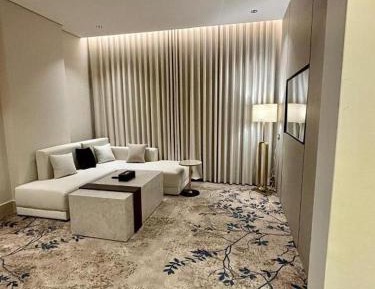 Suite with Hot Tub