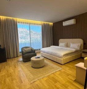 Junior Suite with Balcony