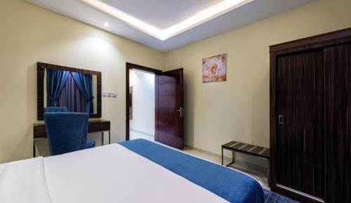 Suite with Hot Tub
