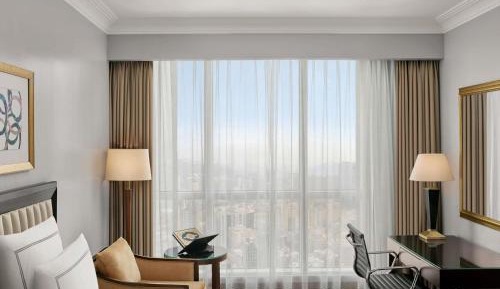 Junior Suite with City View