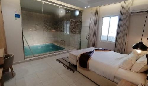 Single Room with Pool View