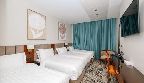 Deluxe Quadruple Room