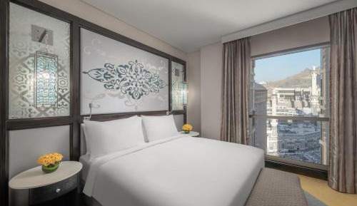 Partial Haram View King Bed