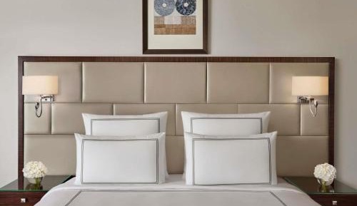 Classic King Room with Partial Haram view