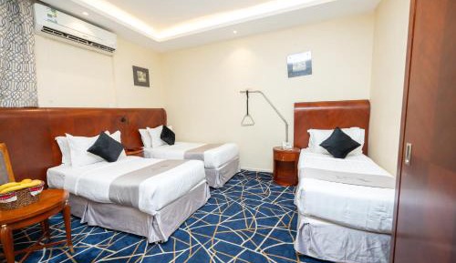 Quint Room