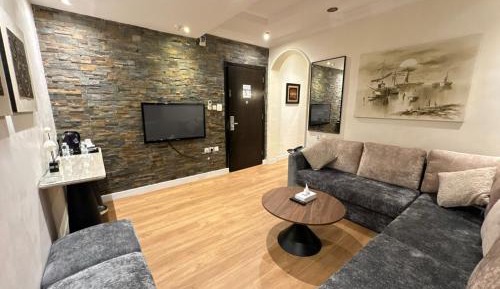 One-Bedroom Suite