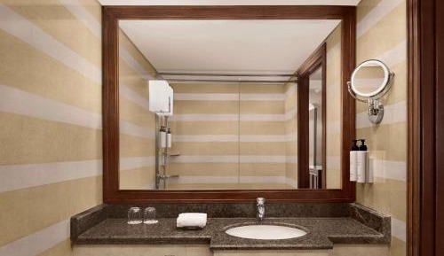 Junior Suite with Partial Haram View