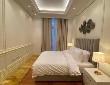 One-Bedroom Apartment with City View