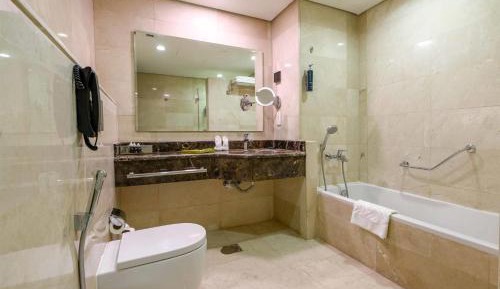 One-Bedroom King Suite