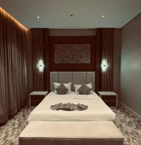 Standard Double Suite