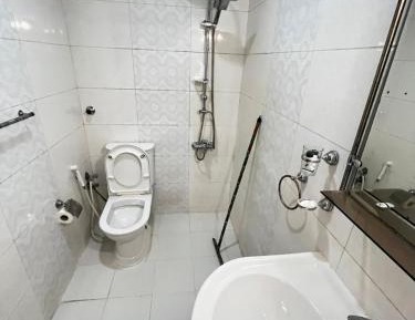 Twin Room with Private Bathroom
