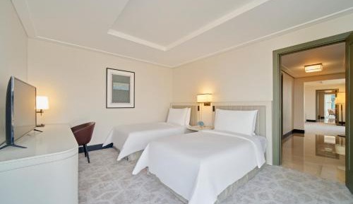 Superior Suite Haram View