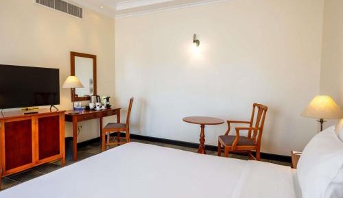 Two-Bedroom Suite - Guaranteed 3pm Late Check Out and 20% Discount on F&B (applicable only on weekdays)