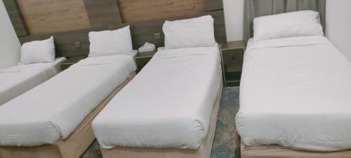 Quadruple Room with Private Bathroom