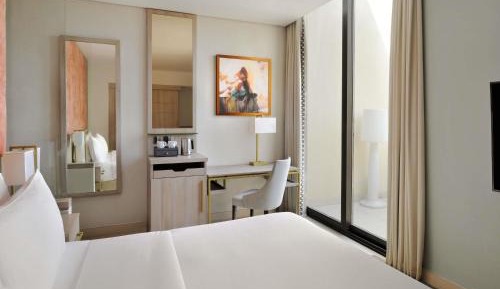 Classic King Room - City Side