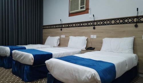 Quadruple Room with Private Bathroom