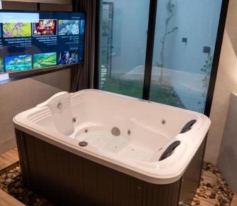 Double Room with Spa Bath