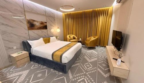 Studio Apartment with King Bed