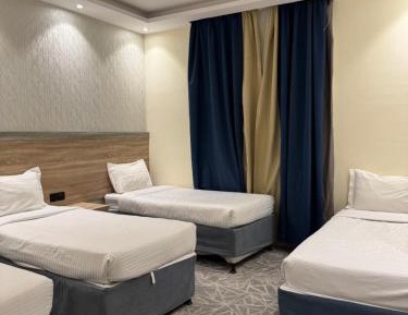 Quadruple Room with Private Bathroom