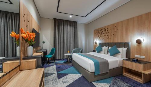 Deluxe King Room