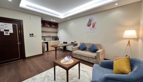 One-Bedroom Apartment with City View