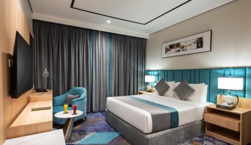 Deluxe King Room