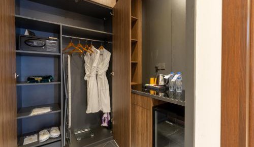 Superior King Room