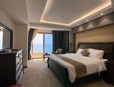 King Suite with Sea View