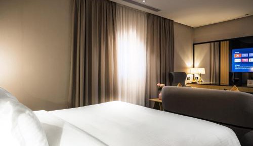 Superior King Room