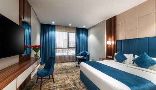 Deluxe King Room
