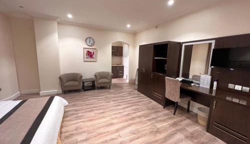 Studio Apartment