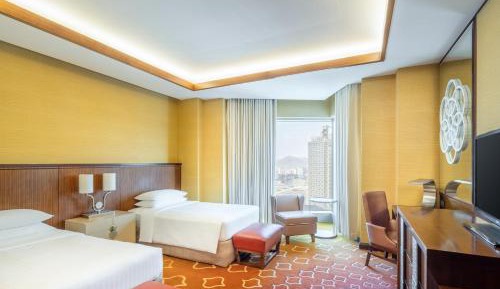 Deluxe Twin Room, Guest room, 2 Twin Beds, City view