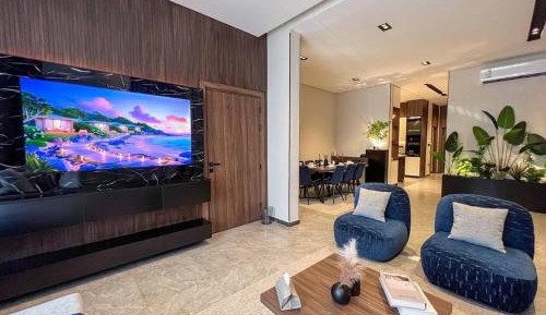 Three-Bedroom Premium Apartment