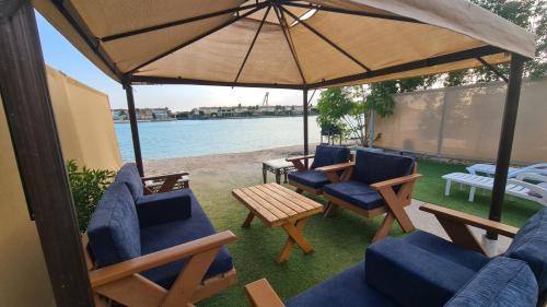 Villa - Beach Front