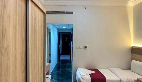 Twin Room with Private Bathroom