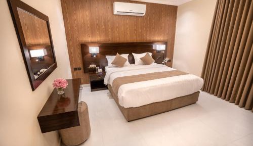 Standard Double Suite