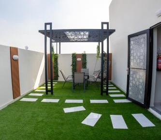 Superior One-Bedroom Apartment with Balcony