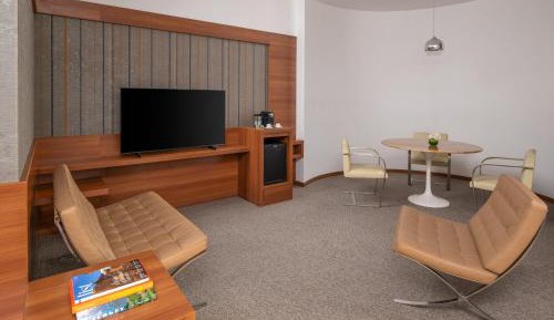 Super King Suite