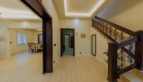 Deluxe Villa