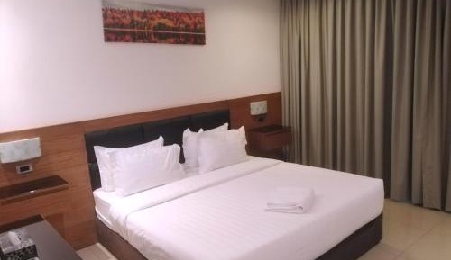One Bedroom Apartment