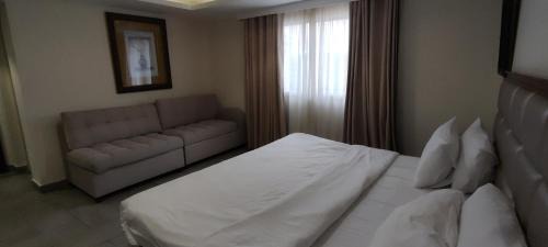 Two-Bedroom Apartment with Heated Pool