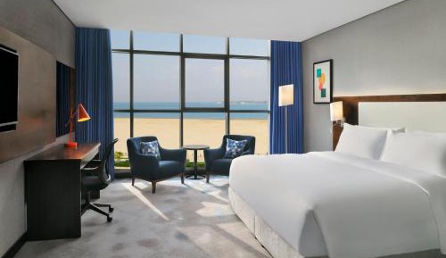 King Room with Side Sea View - Non-Smoking