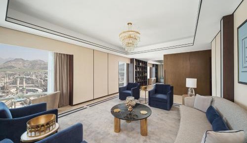 Three-Bedroom Presidential Suite Kaaba View