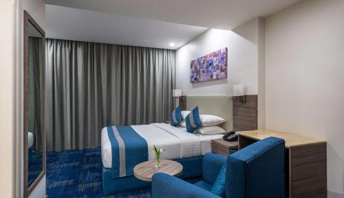 Superior King Room with City View - Non-Smoking