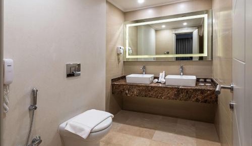 Presidential Suite with One King Bed and Two Single Beds - Terrace/Non-Smoking