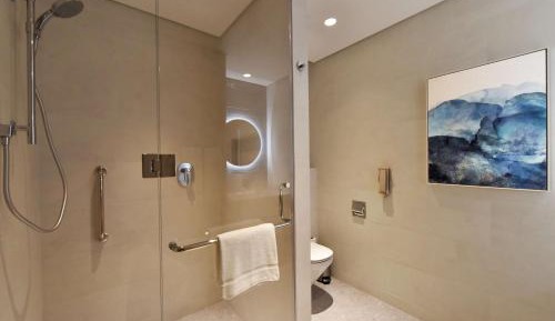 Corner King Room