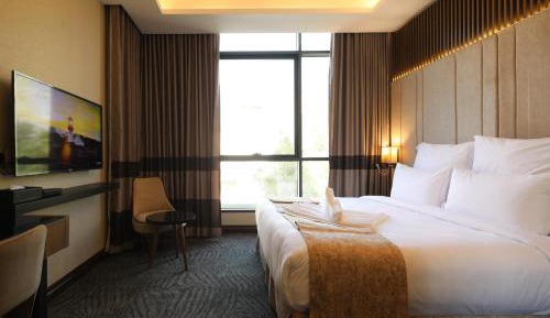 Superior King Room